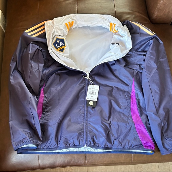 Galaxy By Harvic White and Gold LA Soccer Windbreaker Jacket - Picture 7 of 8
